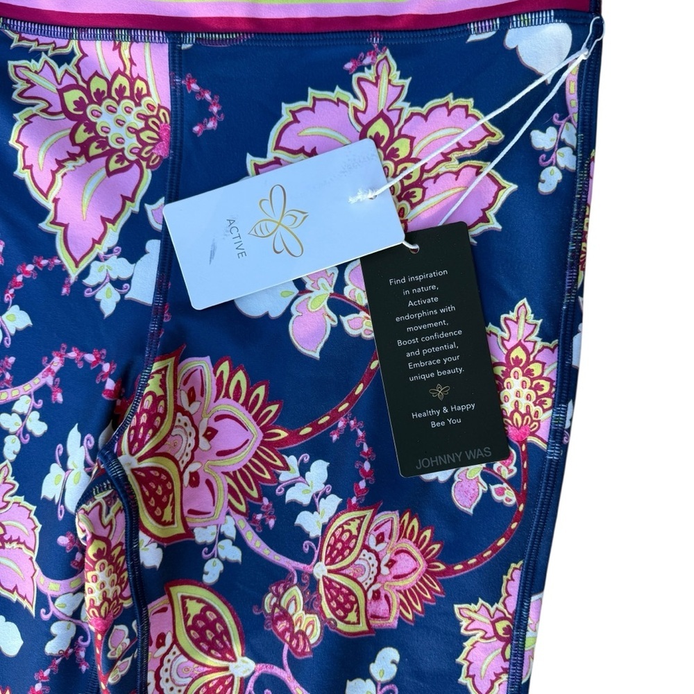 Johnny Was Active NWT Bee Active Baby Bell Size Medium - Picture 6 of 8